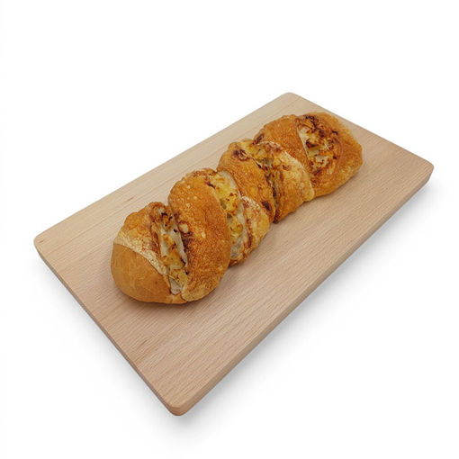 Afbeelding van Witte tarwestokbrood met uien en kaas